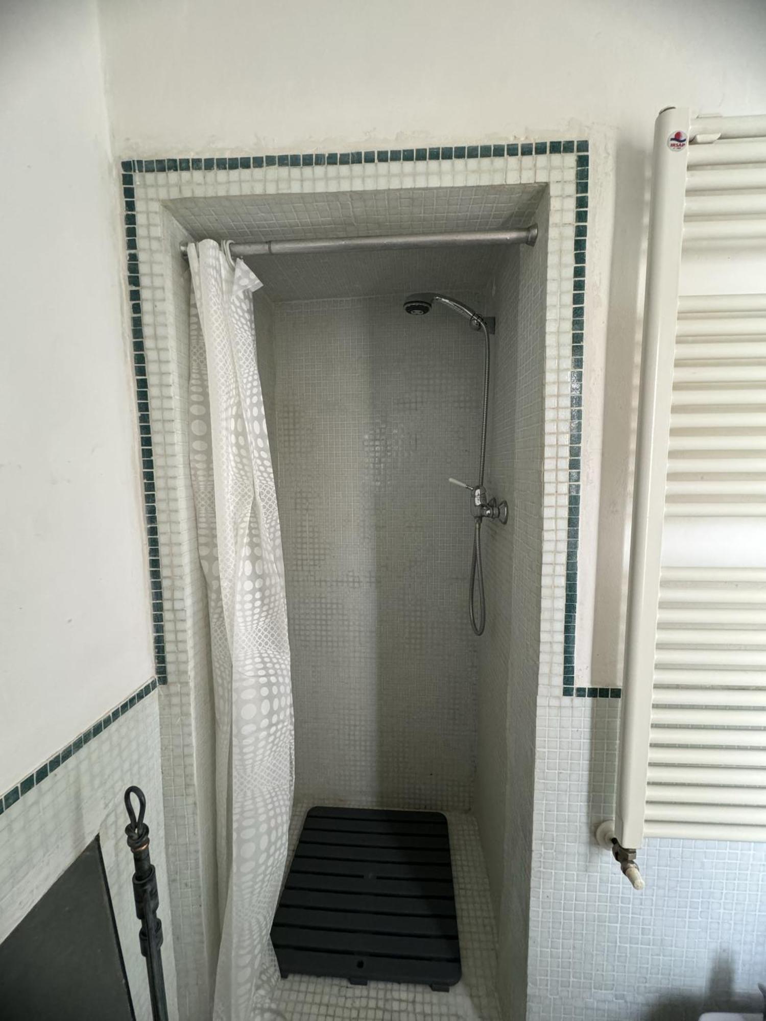 Maison Leone Apartment Ravenna Ngoại thất bức ảnh